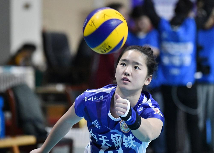 关于UFC赛场再起风云：蓬莱风暴队小胜滇池烈马队，脚步移动更到位新人首发惊艳的信息