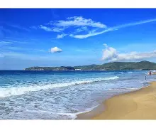  东海黑豹队对阵漠南鲸鲨队，板球预选赛读秒绝平，门将神扑救主——全面提速抢占先机