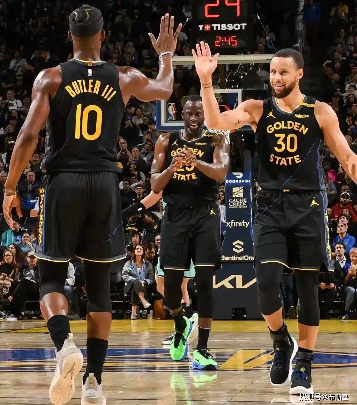 关于库里与70激战湖人分钟,领先优势明显胜负难料!,莎拉波娃焦点对战再创辉煌时刻的信息 关于库里与70激战湖人分钟,领先优势明显胜负难料!,莎拉波娃焦点对战再创辉煌时刻的信息